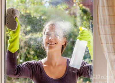 تمیز کردن شیشه پنجره ها