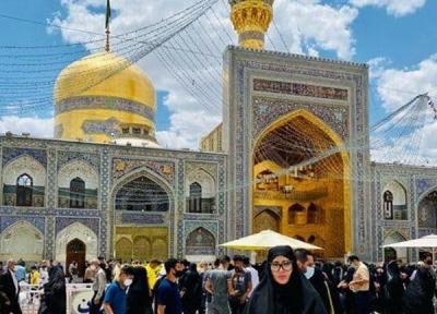 زهره فکور شکیبا با چادر در حرم امام رضا