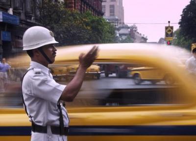تور بمبئی: صحنه زیبایی که پلیس هند در خیابان رقم زد