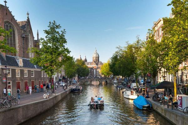 تور هلند ارزان: هرچه درباره کانال های آبی آمستردام باید بدانید